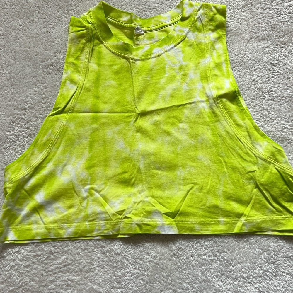 Lululemon cut back tank top